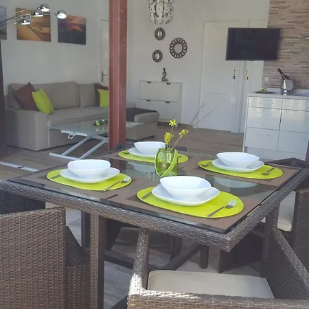 Apartment Sur Monsenor
