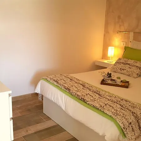Sur Monsenor Apartment